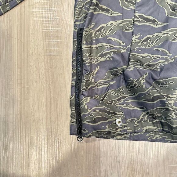 Arizona Never Ending‎ camo windbreaker. Size XXL - Picture 4 of 7